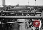 Standbild Ölraffinerie United States USA, 1923, aus Sekunde 20 historischem Filmmaterial Videoclip 65675070154