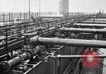 Standbild Ölraffinerie United States USA, 1923, aus Sekunde 30 historischem Filmmaterial Videoclip 65675070154