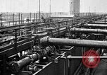 Standbild Ölraffinerie United States USA, 1923, aus Sekunde 32 historischem Filmmaterial Videoclip 65675070154