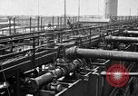 Standbild Ölraffinerie United States USA, 1923, aus Sekunde 34 historischem Filmmaterial Videoclip 65675070154