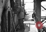 Standbild Ölraffinerie United States USA, 1923, aus Sekunde 20 historischem Filmmaterial Videoclip 65675070155