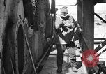 Standbild Ölraffinerie United States USA, 1923, aus Sekunde 25 historischem Filmmaterial Videoclip 65675070155