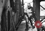 Standbild Ölraffinerie United States USA, 1923, aus Sekunde 26 historischem Filmmaterial Videoclip 65675070155