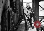 Standbild Ölraffinerie United States USA, 1923, aus Sekunde 28 historischem Filmmaterial Videoclip 65675070155