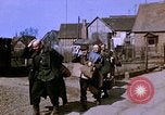 Immagine di Prigionieri tedeschi Germania, 1945, secondo 4 filmato di repertorio 65675070179