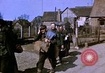 Immagine di Prigionieri tedeschi Germania, 1945, secondo 5 filmato di repertorio 65675070179