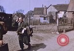 Immagine di Prigionieri tedeschi Germania, 1945, secondo 10 filmato di repertorio 65675070179
