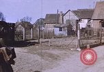 Immagine di Prigionieri tedeschi Germania, 1945, secondo 11 filmato di repertorio 65675070179