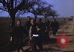 Immagine di Prigionieri tedeschi Germania, 1945, secondo 22 filmato di repertorio 65675070179