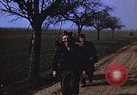 Immagine di Prigionieri tedeschi Germania, 1945, secondo 26 filmato di repertorio 65675070179