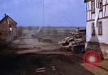 Immagine di Prigionieri tedeschi Germania, 1945, secondo 32 filmato di repertorio 65675070179