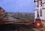 Immagine di Prigionieri tedeschi Germania, 1945, secondo 34 filmato di repertorio 65675070179