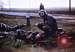 Immagine di Prigionieri tedeschi Germania, 1945, secondo 35 filmato di repertorio 65675070179