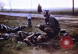 Immagine di Prigionieri tedeschi Germania, 1945, secondo 36 filmato di repertorio 65675070179