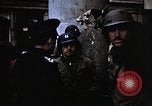 Immagine di Stati Uniti Forze passando attraverso la Germania vicino alla fine della seconda guerra mondiale Germania, 1945, secondo 27 filmato di repertorio 65675070181