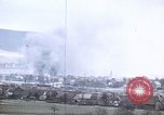 Immagine di Stati Uniti Forze passando attraverso la Germania vicino alla fine della seconda guerra mondiale Germania, 1945, secondo 45 filmato di repertorio 65675070181