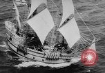 Image navire Mayflower II Plymouth Massachusetts USA, 1957, de la seconde 11 séquences d'archives historiques vidéo 65675070195