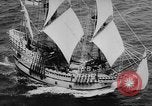 Image navire Mayflower II Plymouth Massachusetts USA, 1957, de la seconde 12 séquences d'archives historiques vidéo 65675070195