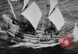 Image navire Mayflower II Plymouth Massachusetts USA, 1957, de la seconde 13 séquences d'archives historiques vidéo 65675070195