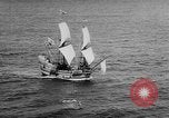 Image navire Mayflower II Plymouth Massachusetts USA, 1957, de la seconde 25 séquences d'archives historiques vidéo 65675070195