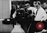 Image voitures américaines Poznan Pologne, 1957, de la seconde 24 séquences d'archives historiques vidéo 65675070197