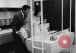 Image Monsanto de la maison de l'avenir Anaheim California USA, 1957, de la seconde 26 séquences d'archives historiques vidéo 65675070199