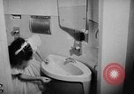 Image Monsanto de la maison de l'avenir Anaheim California USA, 1957, de la seconde 35 séquences d'archives historiques vidéo 65675070199