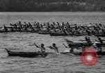 Image Native American Indian course de canoë Bellingham Washington USA, 1957, de la seconde 26 séquences d'archives historiques vidéo 65675070200