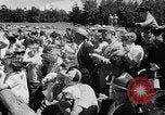 Image Native American Indian course de canoë Bellingham Washington USA, 1957, de la seconde 59 séquences d'archives historiques vidéo 65675070200