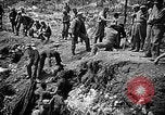Immagine di Stati Uniti Marines Okinawa isole Ryukyu, 1945, secondo 32 filmato di repertorio 65675070217