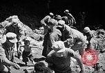 Immagine di Stati Uniti Marines Okinawa isole Ryukyu, 1945, secondo 12 filmato di repertorio 65675070218