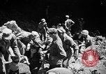 Immagine di Stati Uniti Marines Okinawa isole Ryukyu, 1945, secondo 18 filmato di repertorio 65675070218