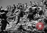 Immagine di Stati Uniti Marines Okinawa isole Ryukyu, 1945, secondo 60 filmato di repertorio 65675070218