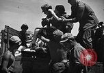 Immagine di Stati Uniti Marines Okinawa isole Ryukyu, 1945, secondo 42 filmato di repertorio 65675070219