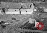 Image bâtiments endommagés Western Front théâtre européen, 1918, de la seconde 53 séquences d'archives historiques vidéo 65675070242