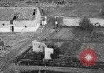 Image bâtiments endommagés Western Front théâtre européen, 1918, de la seconde 57 séquences d'archives historiques vidéo 65675070242