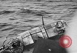 Immagine di Artigliere sepolto in mare in TBF avenger aeromobile Manila Filippine, 1944, secondo 10 filmato di repertorio 65675070253