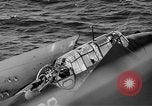 Immagine di Artigliere sepolto in mare in TBF avenger aeromobile Manila Filippine, 1944, secondo 13 filmato di repertorio 65675070253