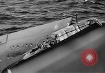 Immagine di Artigliere sepolto in mare in TBF avenger aeromobile Manila Filippine, 1944, secondo 15 filmato di repertorio 65675070253