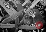 Immagine di Artigliere sepolto in mare in TBF avenger aeromobile Manila Filippine, 1944, secondo 22 filmato di repertorio 65675070253