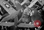 Immagine di Artigliere sepolto in mare in TBF avenger aeromobile Manila Filippine, 1944, secondo 26 filmato di repertorio 65675070253