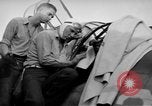 Immagine di Artigliere sepolto in mare in TBF avenger aeromobile Manila Filippine, 1944, secondo 38 filmato di repertorio 65675070253