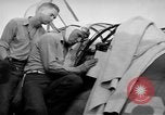 Immagine di Artigliere sepolto in mare in TBF avenger aeromobile Manila Filippine, 1944, secondo 39 filmato di repertorio 65675070253