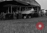 Image DH-4 Bombardier biplan Colombey-les-Belles France, 1918, de la seconde 5 séquences d'archives historiques vidéo 65675070256
