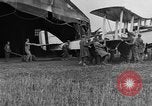 Image DH-4 Bombardier biplan Colombey-les-Belles France, 1918, de la seconde 11 séquences d'archives historiques vidéo 65675070256