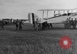 Image DH-4 Bombardier biplan Colombey-les-Belles France, 1918, de la seconde 32 séquences d'archives historiques vidéo 65675070256