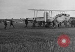 Image DH-4 Bombardier biplan Colombey-les-Belles France, 1918, de la seconde 35 séquences d'archives historiques vidéo 65675070256