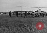 Image DH-4 Bombardier biplan Colombey-les-Belles France, 1918, de la seconde 38 séquences d'archives historiques vidéo 65675070256