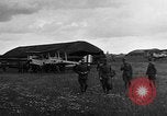 Image DH-4 Bombardier biplan Colombey-les-Belles France, 1918, de la seconde 50 séquences d'archives historiques vidéo 65675070256