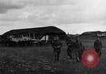 Image DH-4 Bombardier biplan Colombey-les-Belles France, 1918, de la seconde 52 séquences d'archives historiques vidéo 65675070256